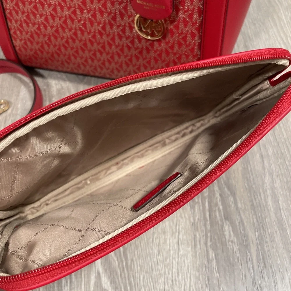 Michael Kors Kali medium satchel - Picture 8 of 12